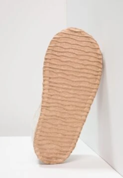 Giesswein Trabening EinhornPantofoleOffwhite Bambini Pantofole GI113L057-A11 14 Giesswein Trabening EinhornPantofoleOffwhite Bambini Pantofole GI113L057-A11 -Il Mondo Delle Scarpe 798e1c5b8b77419f82f05cb56b922f66