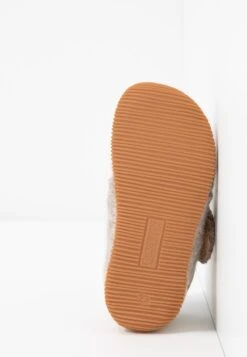 Giesswein Oberstaufen - Pantofole - Natur 13 Giesswein Oberstaufen - Pantofole - Natur -Il Mondo Delle Scarpe 8b371e9180404fb89d04fdc6d67ce737